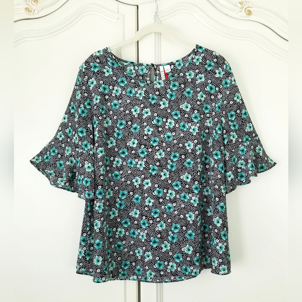 Elle Black Teal Floral Bell Half Sleeve Round Neck Pullover Top Large NWT